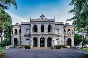 colonial homes